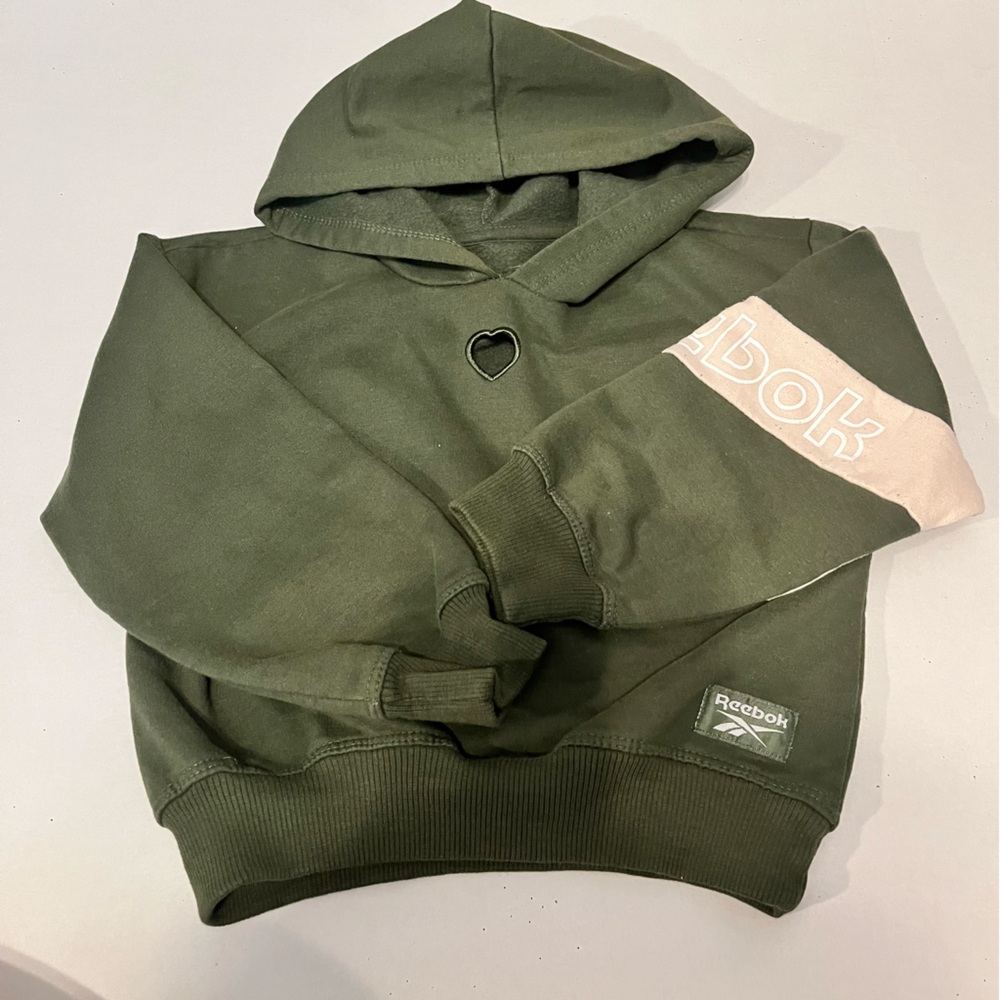 Reebok toddler girls sweat outfit size 5 hoodie in olive green.